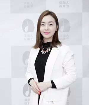 玉树金佳玭 美容协会会长